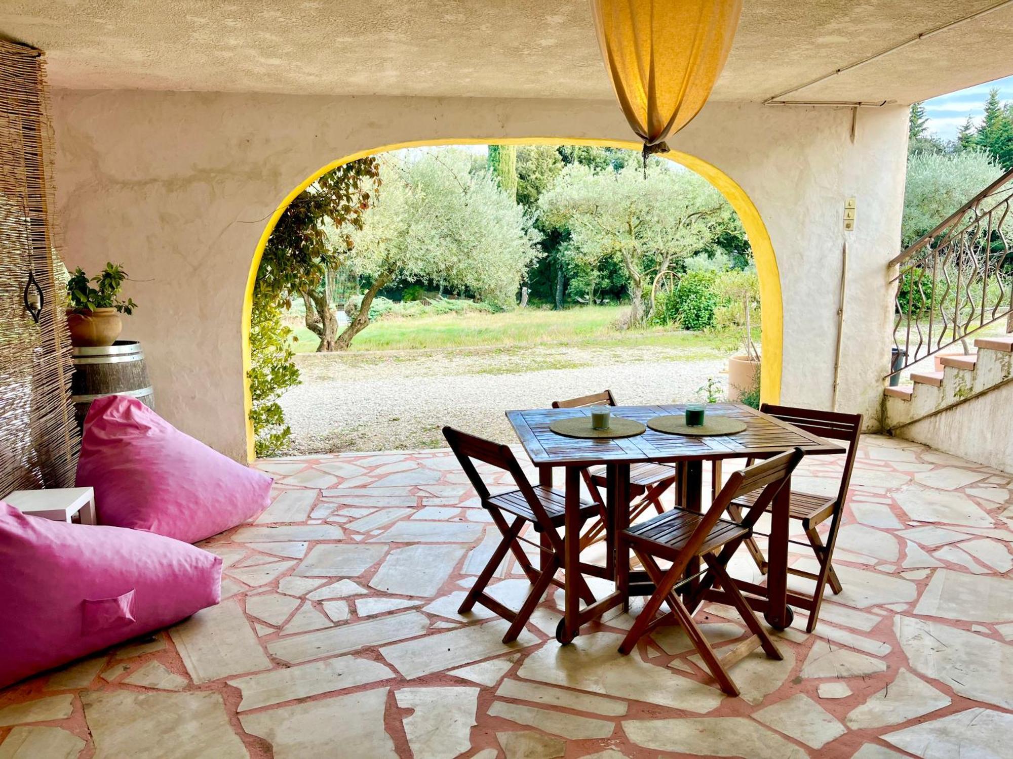 מלון Pujaut Domaine Colibri En Provence מראה חיצוני תמונה